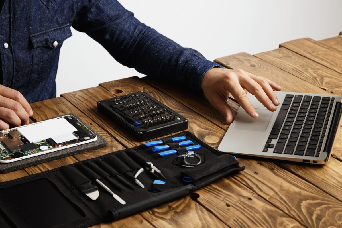 MAC Laptop Repair Services - Image 1